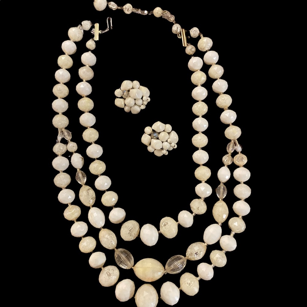 Vintage white beaded necklace and clip on earrings 74
